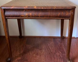 Tiger oak table