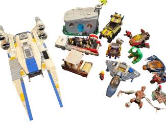 Assortment of LEGO Sets, DC, MARVEL, GHOSTBUSTERS