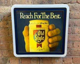OLD STYLE Beer "Reach For the Best" Light Up Bar Advertising Sign