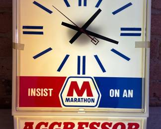 Vintage MARATHON OIL Aggressor Battery Advertising Clock