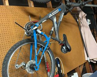 Ozone 500 Mountain Bike