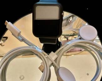 Apple Watch & Apple Watch Magnetic Fast Chargers 