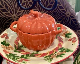 Gail Pittman Christmas plates 