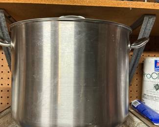 Stock pot