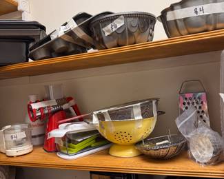 Small appliances and pans