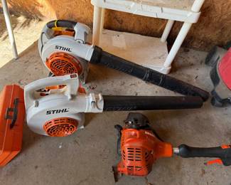 Almost new lawn equipment