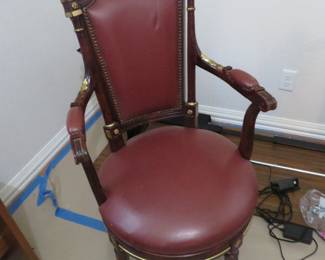 Swiveling Giltwood Chair