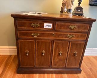 Henredon Rolling Bar Cabinet, Andrea By Sadek Figure