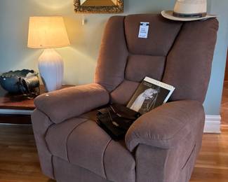2023 Power Recliner