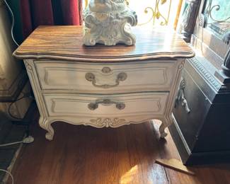 Ethan Allen night stands