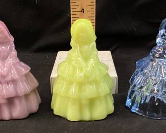 (3) VTG. BOYDS ART GLASS LOUISE SOUTHERN BELL FIGURINES, PINK AND YELLOW SLAG GLASS, LIGHT BLUE