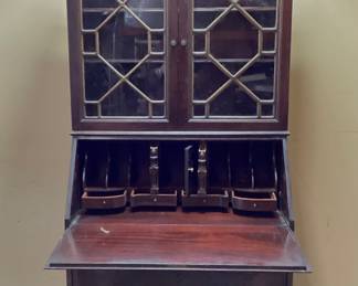 VTG. C.H LEARS OF MARYLAND MAHOGANY SECRETARY DESK BOOKCASE ONE PIECE CURVED FRONT WITH SECRET DRAWERS