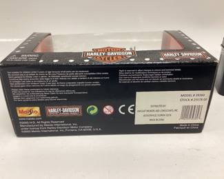 MAISTO 2005 HARLEY DAVIDSON ELECTRA GLIDE MOTORCYCLE DIE CAST AND MINI KOBALT TOOL BOX