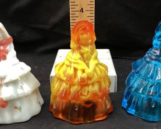 (3) BOYDS ART SLAG GLASS LOUISE COLONIAL LADY FIGURINES, PERSIMMON ORANGE, WHITE GLASS & BLUE