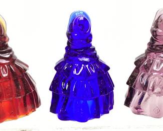 (3) BOYDS ART GLASS LOUISE COLONIAL LADY FIGURINES, COBALT BLUE, LIGHT PURPLE & AMBERINA