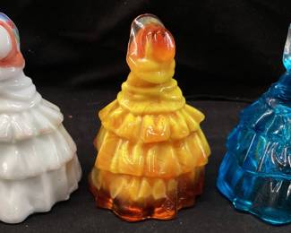 (3) BOYDS ART SLAG GLASS LOUISE COLONIAL LADY FIGURINES, PERSIMMON ORANGE, WHITE GLASS & BLUE