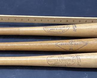 (3) VTG. BASEBALL BATS, HILLERICH & BRADSBY ERNIE BANKS & BOB DOERR, STAN THE MAN MUSIAL BAT