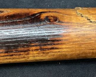 1920s-30s BONNIE LADDIE FULL SIZE BASEBALL BAT SUNDIAL SHOES FOR BOYS AND GIRLS ADVERTISING BAT, THE BAT HAS A CRACK REF PICTURES