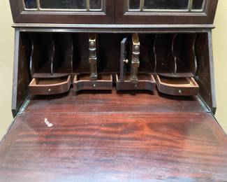 VTG. C.H LEARS OF MARYLAND MAHOGANY SECRETARY DESK BOOKCASE ONE PIECE CURVED FRONT WITH SECRET DRAWERS