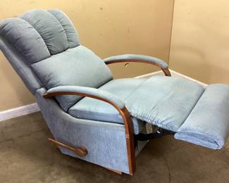 LIGHT BLUE LAZY BOY ROCKER RECLINER CHAIR NO SHIPPING PICKUP ONLY