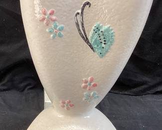 1950s HULL POTTERY B14 BUTTERFLY VASE, 10.5in H