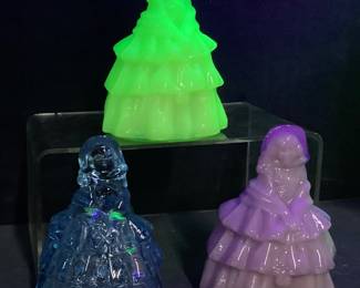 3 VTG. BOYDS APRICOT CADMIUM GLASS LOUISE DOLL FIGURINES