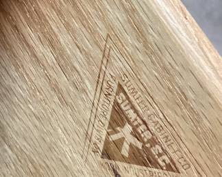 5 PIECE SUMTER CABINETS CO. BEDROOM SUITE, DRESSER, MIRROR, CHEST OF DRAWERS, QUEEN BED AND SIDE TABLE NO SHIPPING PICKUP ONLY