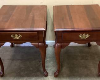 PAIR OF RIVERSIDE FURNITURE SIDE TABLES NO SHIPPING PICKUP ONLY