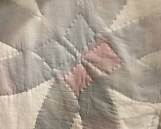  VINTAGE DOUBLE WEDDING RING QUILT WITH STAR CENTERS AND SCALLOPED EDGES 84x84
