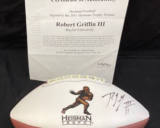 AUTOGRAPHED 2011 ROBERT GRIFFIN III #10 BAYLOR UNIVERSITY, COMMEMORATIVE HEISMAN TROPHY BADEN FOOTBALL, IN DISPLAY CASE WITH CERTIFICATE OF AUTHENTICITY NO SHIPPING PICKUP ONLY
