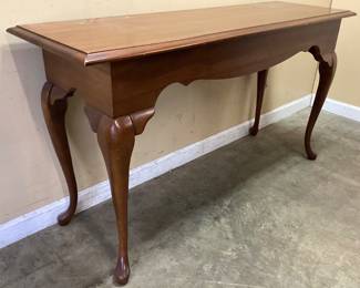 RIVERSIDE FURNITURE HALL TABLE NO SHIPPING PICKUP ONLY