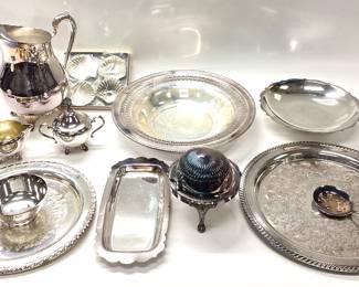 VTG ROGER SILVER PLATE SERVING SET Includes an antique roll top butter or caviar dish