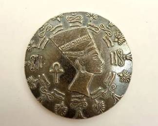 Egyptian Nefertiti .999 Fine Silver Round