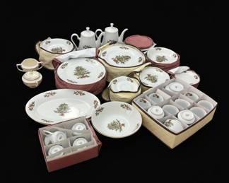 Crown Ming Fine China Christmas Tree Pattern Tea Set