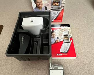 LG VX4400B Verizon Wireless Color Phone
