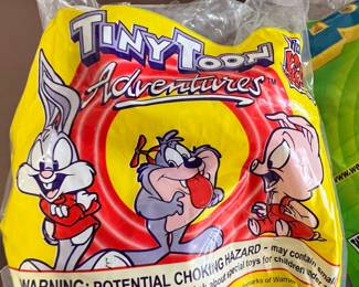 Looney Tunes and Tiny Toon Adventures Wendy's Fast Food Toys