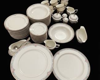 Mikasa Fine Ivory "La Rose" LAC75 Dinnerware Set
