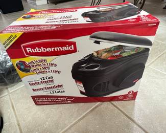 Rubbermaid 12 Can Thermo-Electric Cooler/Freezer and Warmer