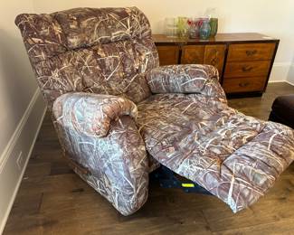 Camouflage recliner