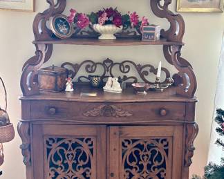 Etagere sideboard