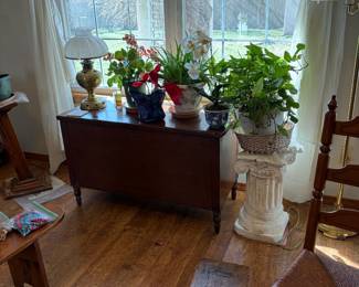 Plants, furniture, lamps