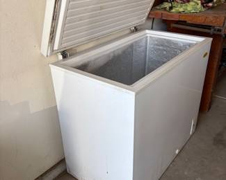 Chest freezer