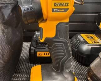 DeWalt work light, batteries and charger