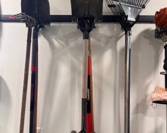 Rakes, shovels and other yard tools