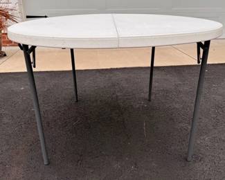 Lifetime polyethylene top round folding tables