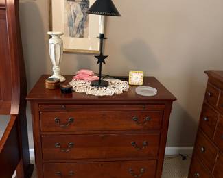 TIMBERLAKE LEXINGTON NIGHT STAND