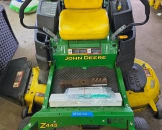 John Deere zero turn lawn mower