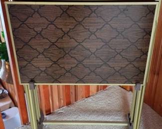 MCM TV tray set of 4 trays and stand