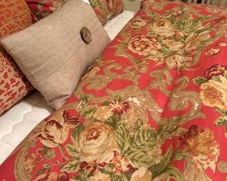 Linens, two sets-queen