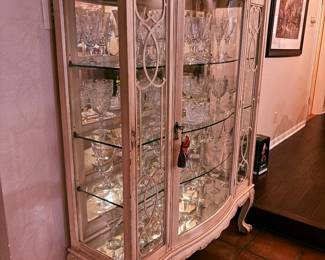 Beautiful curious w/key